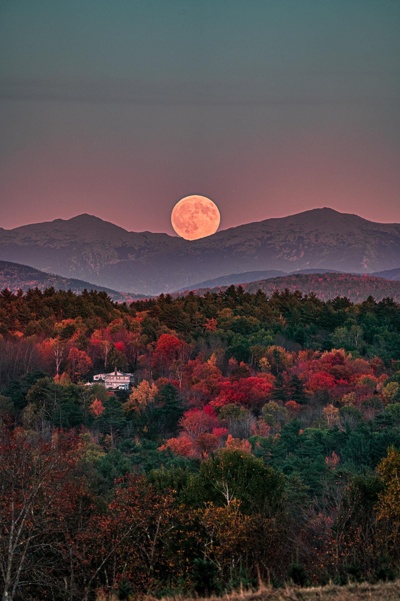 Full Moon Rising Over the Mount Jefferson and Adams | Fall Foliage