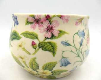 Dog Rose Floral design bowl.