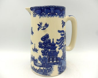 Blue Willow 2 pint jug by Heron Cross Pottery