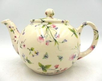 Heron Cross Pottery 2 cup teapot in pretty spring blossom design.