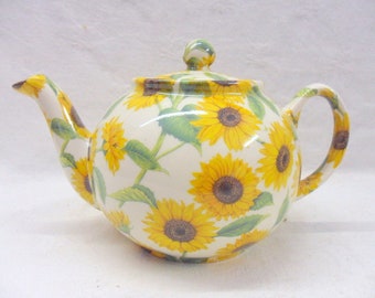 Heron Cross Pottery 2 cup teapot in Sunflower design.