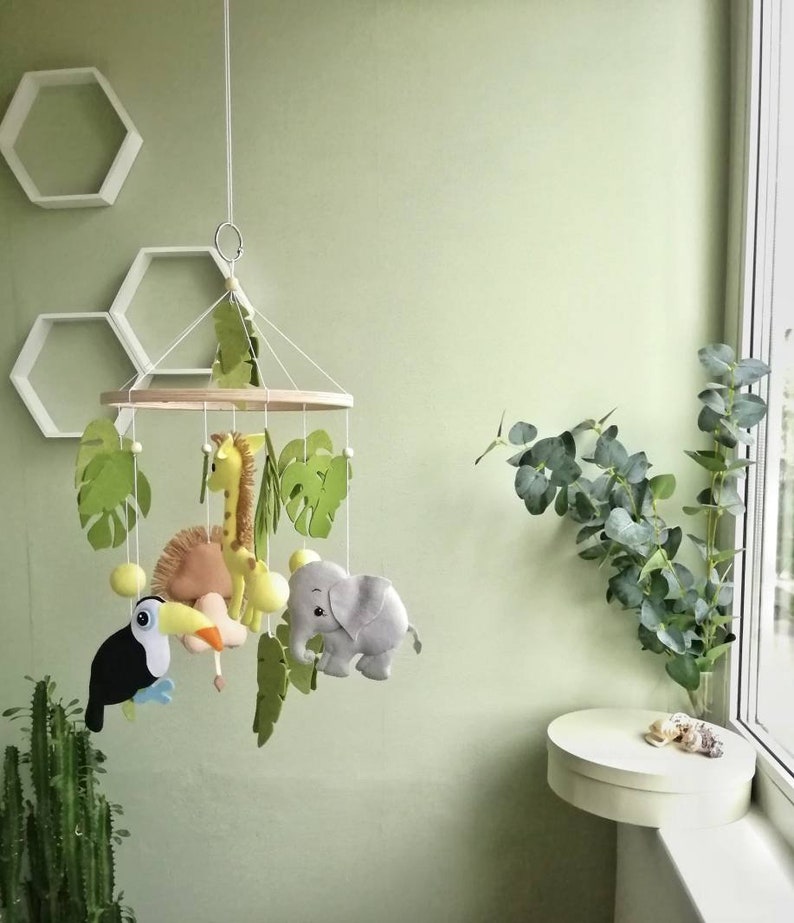 Safari baby mobile / Tropical crib mobile / Jungle animals Etsy