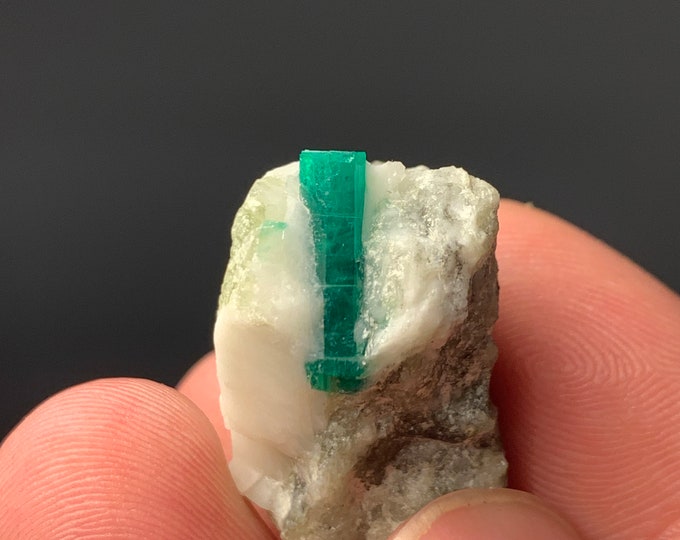 Emerald Specimen. Natural 14.8 Gram  Emerald Specimen From Swat Pakistan. Emerald Crystal Specimen. Dark Green Amazing Crystal Specimen.