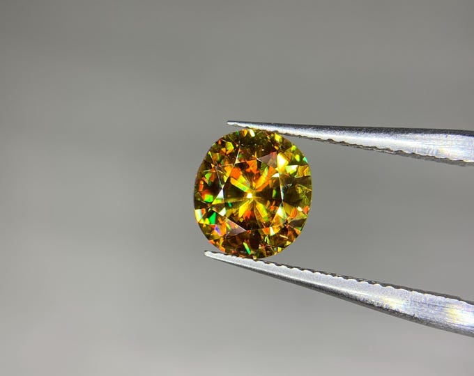 Natural Loose 1.5 Ct Sphene Titanite Stone. Natural Titanite Sphene . Full Fire Sphene Stone For Ring. Loose Sphene Stone.