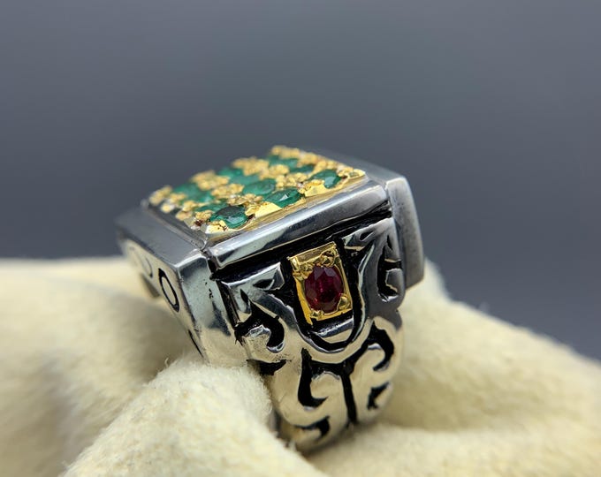 Natural Round Emerald With Rubies Silver Classy Ring . Natural Emerlad Silver Ring . Natural Ruby Silver Ring . Hand Made Emerald Ring .