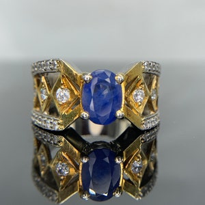 Natural Sapphire Ring.Unisex Natural Sapphire Ring . Blue Sapphire Ring . Srilankan Blue Sapphire Gents Silver Ring . Sapphire Jewellery.