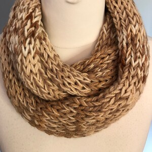 Infinity Schal Doppel-Rundschal Chunky Cafe Latte Farben gestrickt Unikat