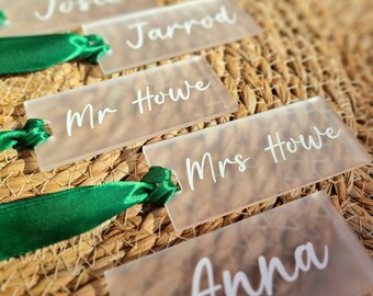 Frosted Acrylic Wedding Place Names: Personalized Seating Decor