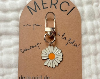 Personalized daisy key ring thank you end of school year gift teacher atsem nanny kraft card to sign enameled flower