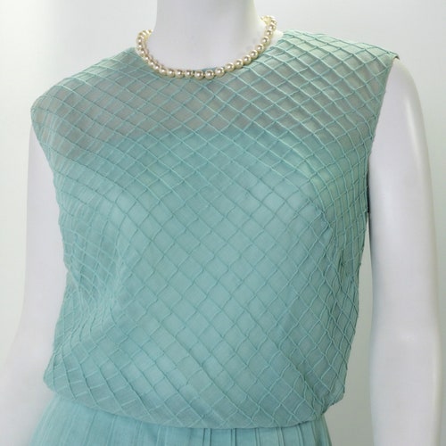 Vintage 1950s Dress, Mint Green Linen Sundress shops with Lattice Smocking, Pastel Sleeveless Mod Day Dress with Pleated Skirt and Button Up Back