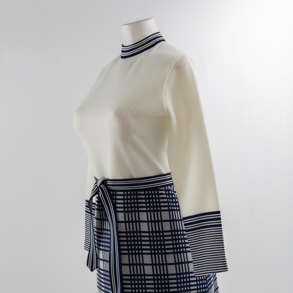 Vintage 1960s Knit Dress, Blue and White Plaid Mo… - image 2