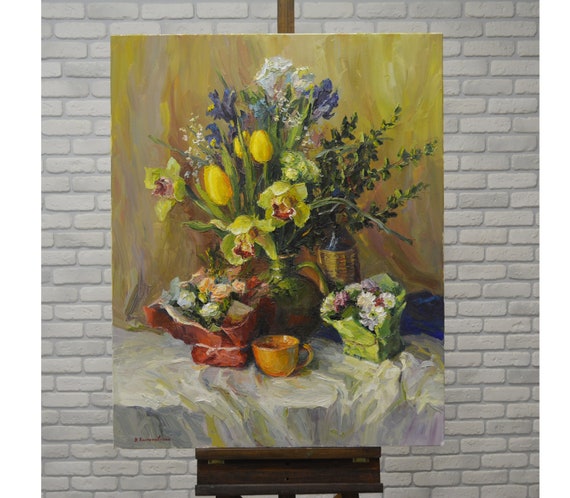 キャンバスに描かれた油絵（80x100cm）「休暇の後」の静物画。プロの