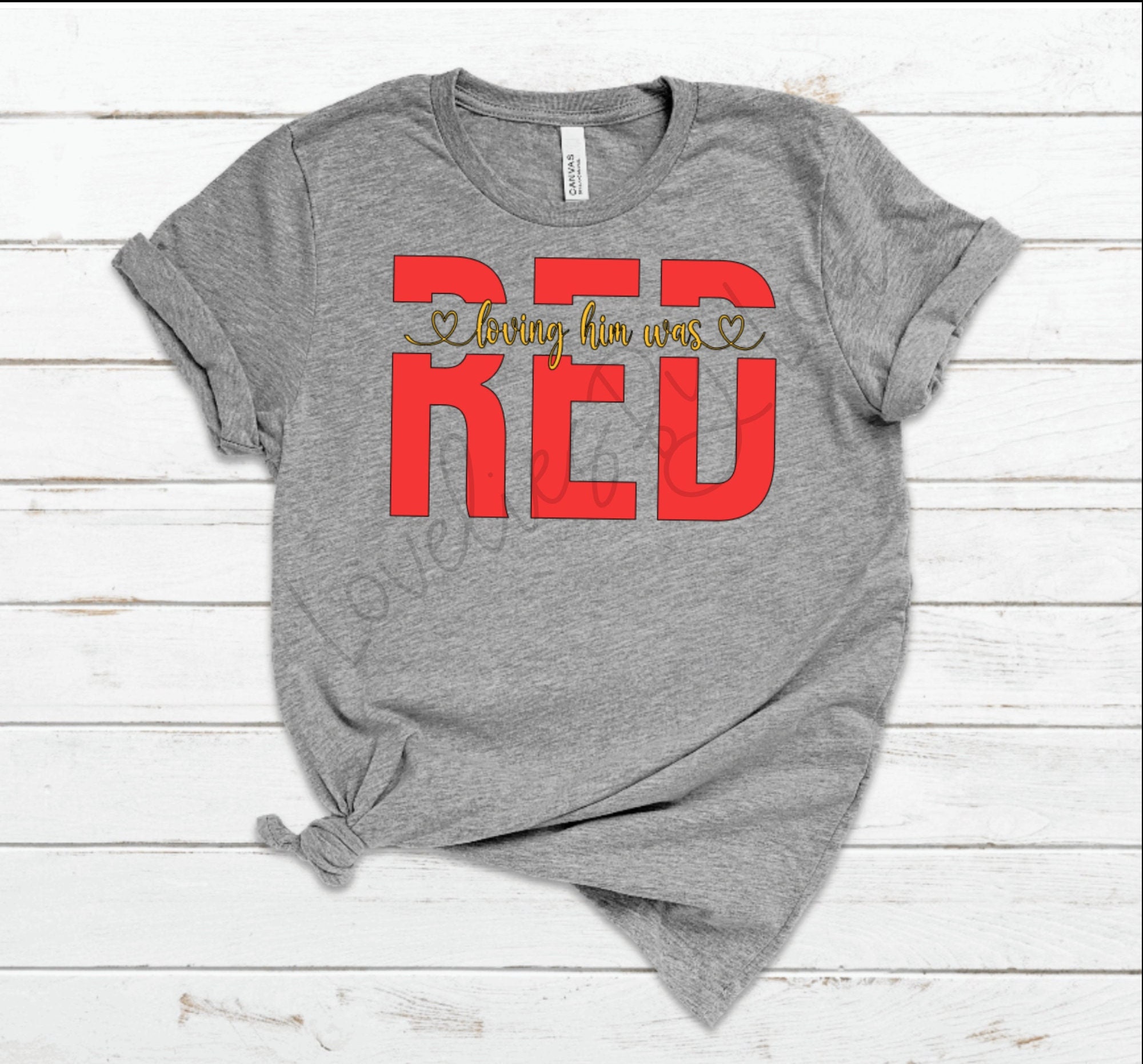 He loves me in Red set