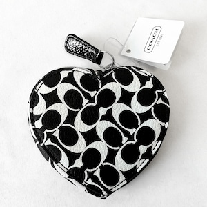 小物 COACH Heart Shaped Coin Case Black Studs Coach Heart Coin Purse - Etsy
