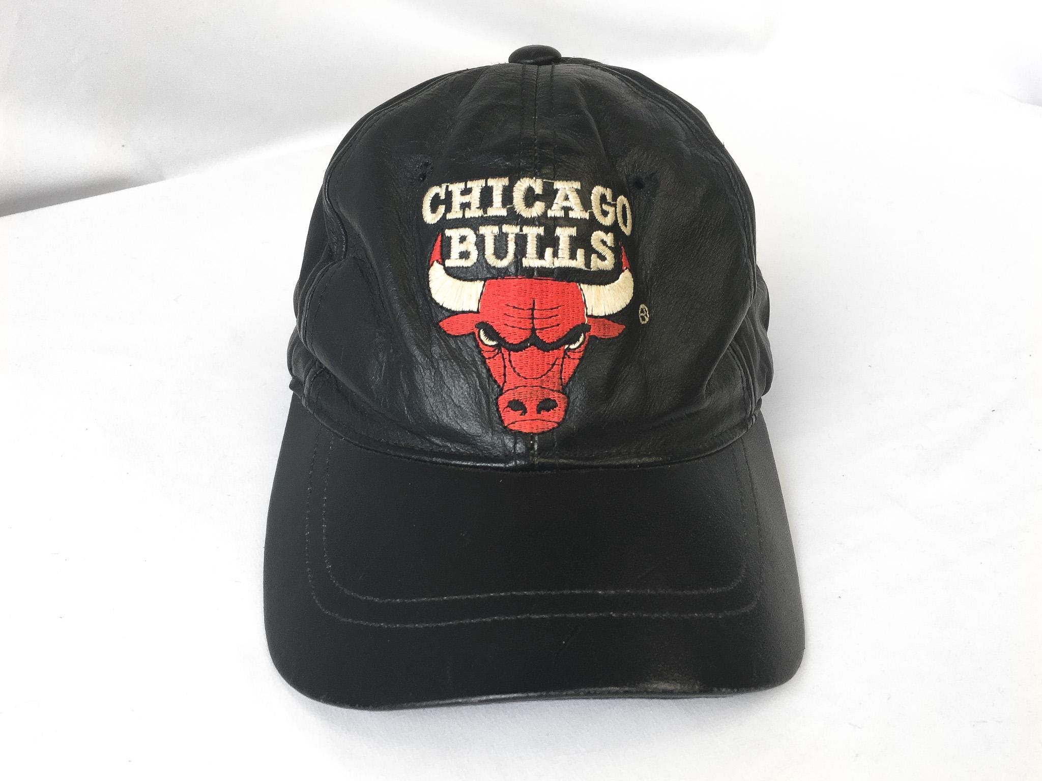 Vintage 90s Chicago Bulls Black Leather NBA Leathers Vintage 90s Chicago Bulls Black Leather NBA Leathers