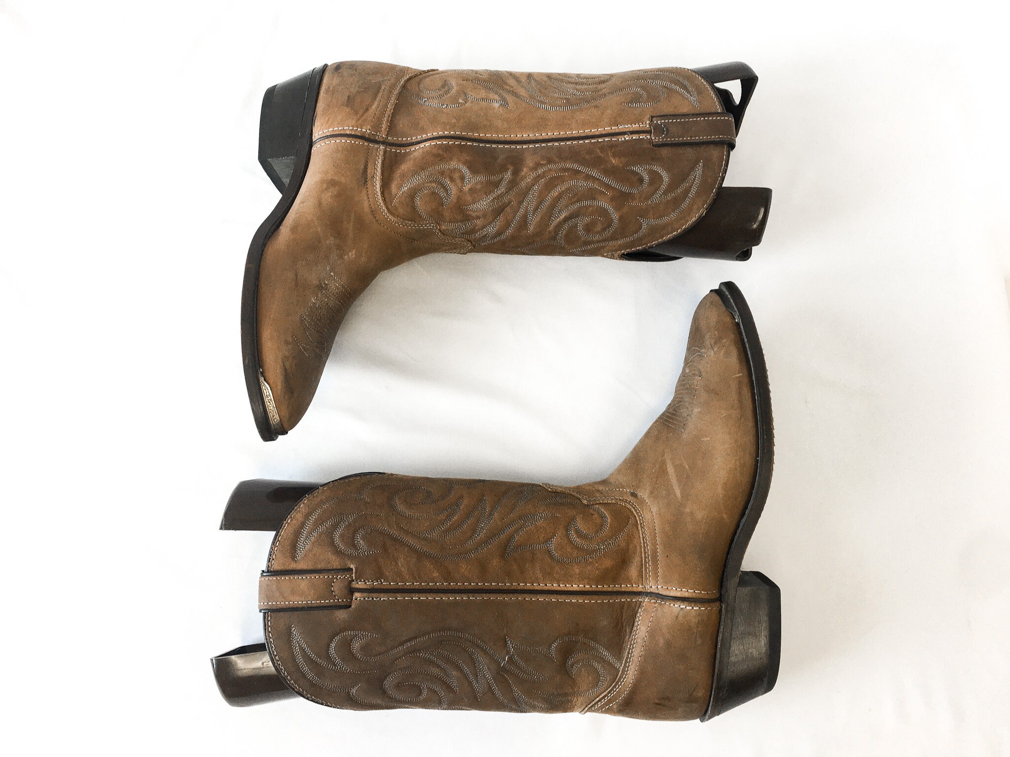 Vintage Laredo Brown/tan Embroidered Cowboy Boots With Gold  display picture 3