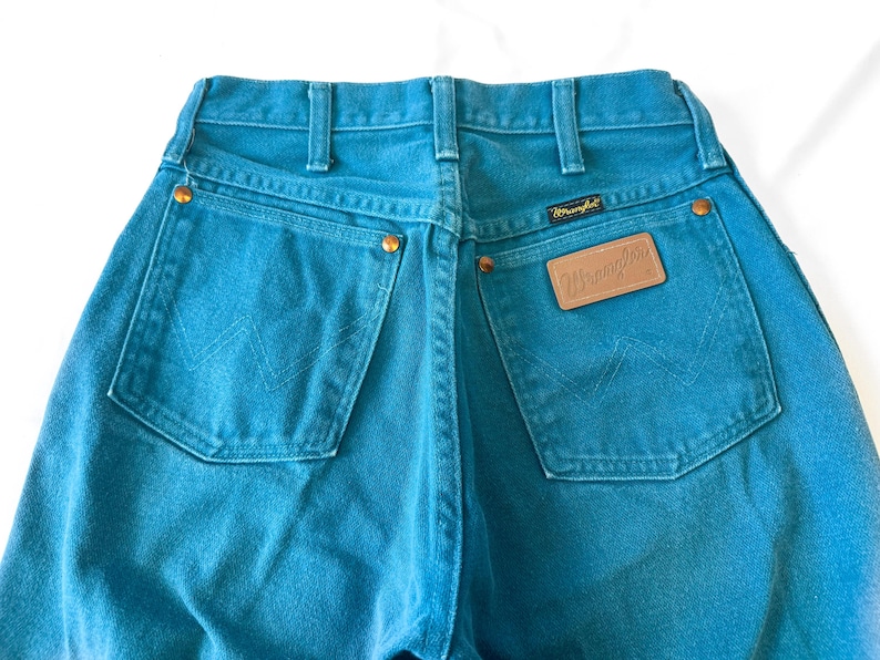 Vintage Wrangler Teal Blue Tapered Leg Jeans, Sz. 26" x 33", Unique Statement Western Festival Jeans image 5