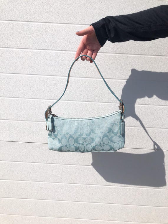 バッグ Coach Baguette Hampton Semi Demi Bag COACH - Coach Baguette Hampton Semi Demi Bagの通販 by BRAND