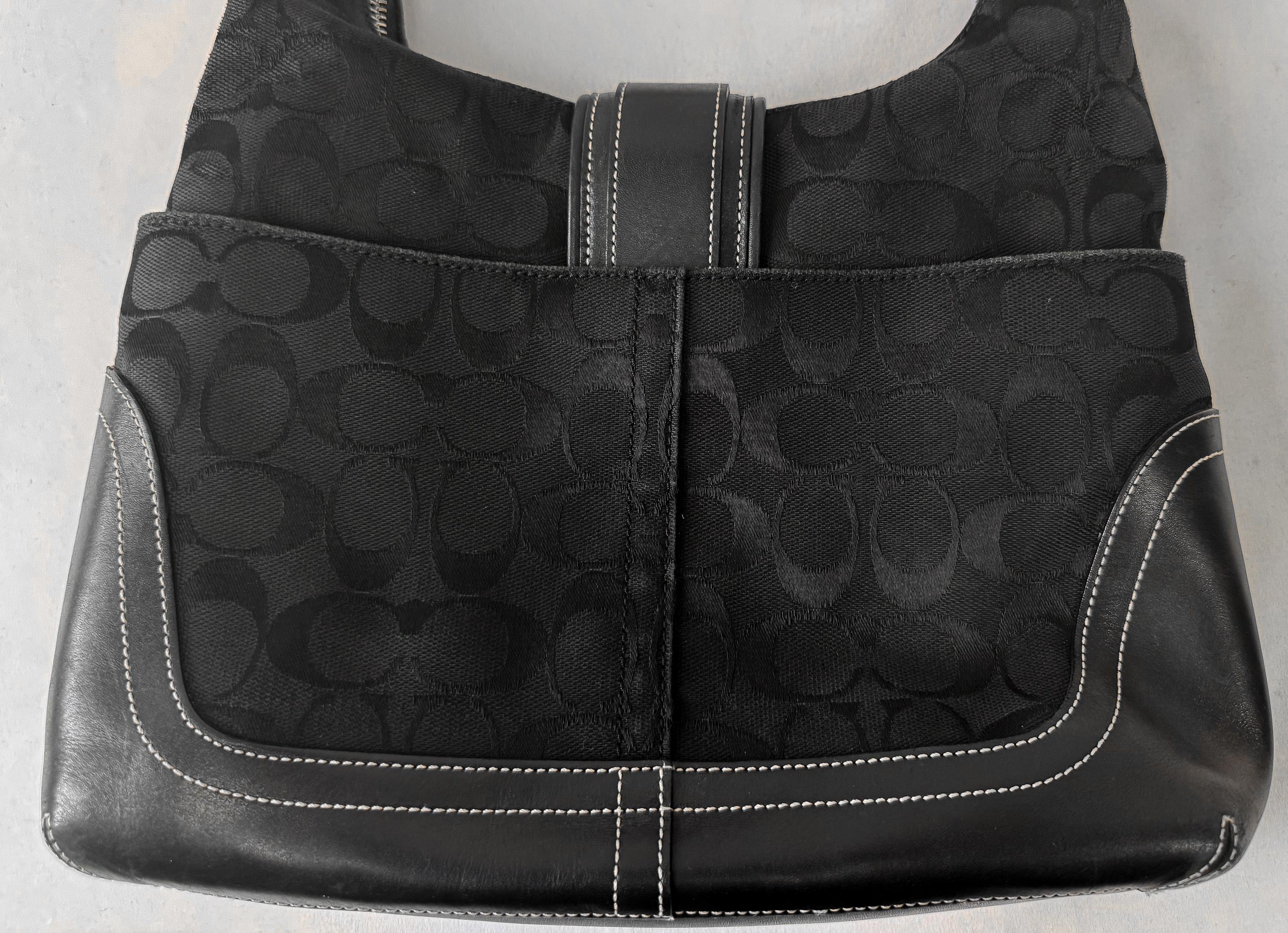 バッグ y2k 00s Coach hand bag Signature black Y2K 00s Coach Signature Hamilton Black Monogram Hobo Canvas