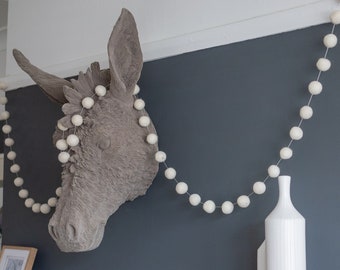 Weiße Pom Pom Filzkugel Girlande | Elfenbeinfarbene Pom Pom Treppengirlande Zeitgenössische Neutrale Wohnzimmer Dekoration | Winter Weihnachtsgirlande