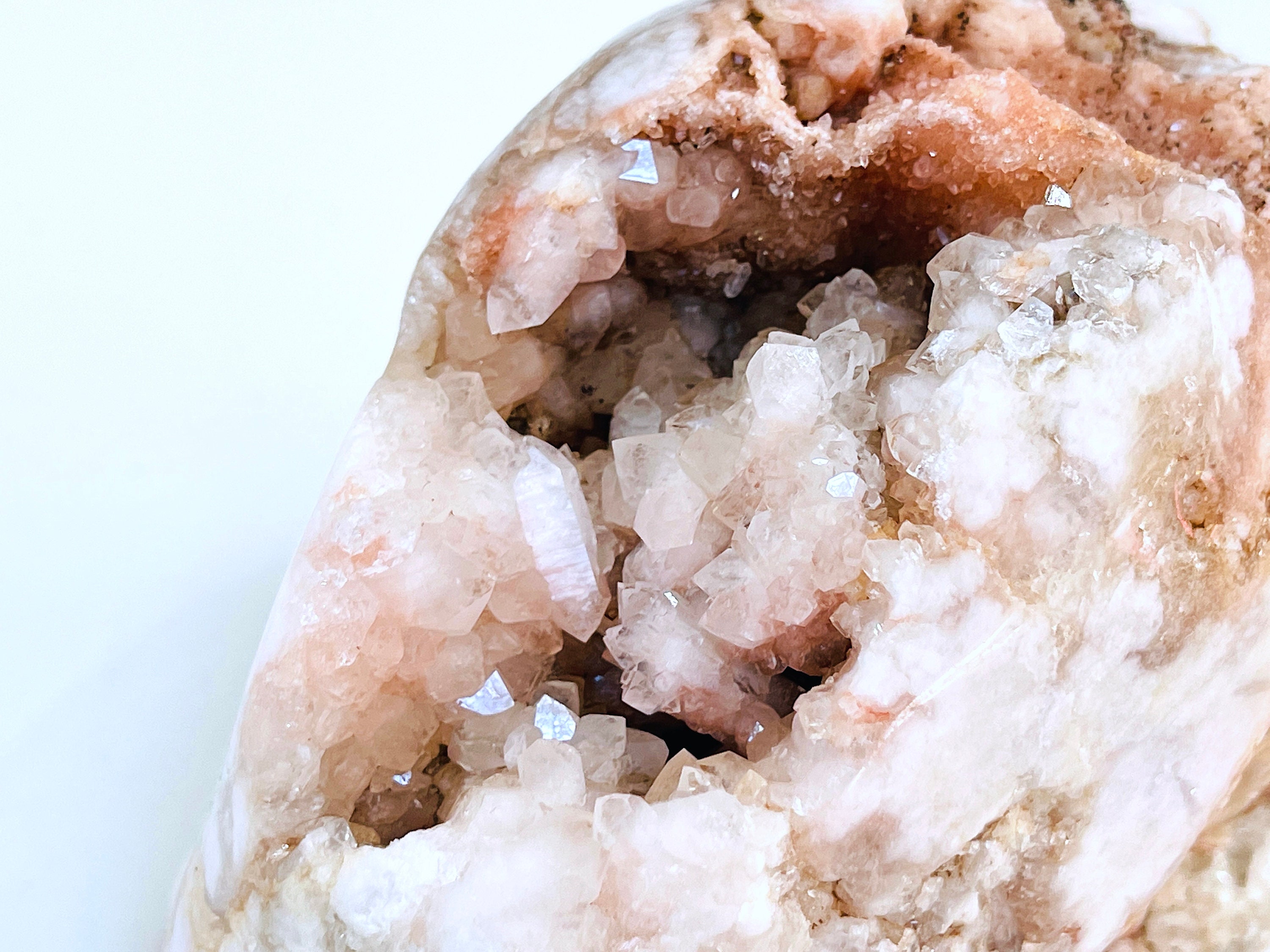 ピンクアメジスト ドゥルージー フリーフォーム：1.56kg 輝く