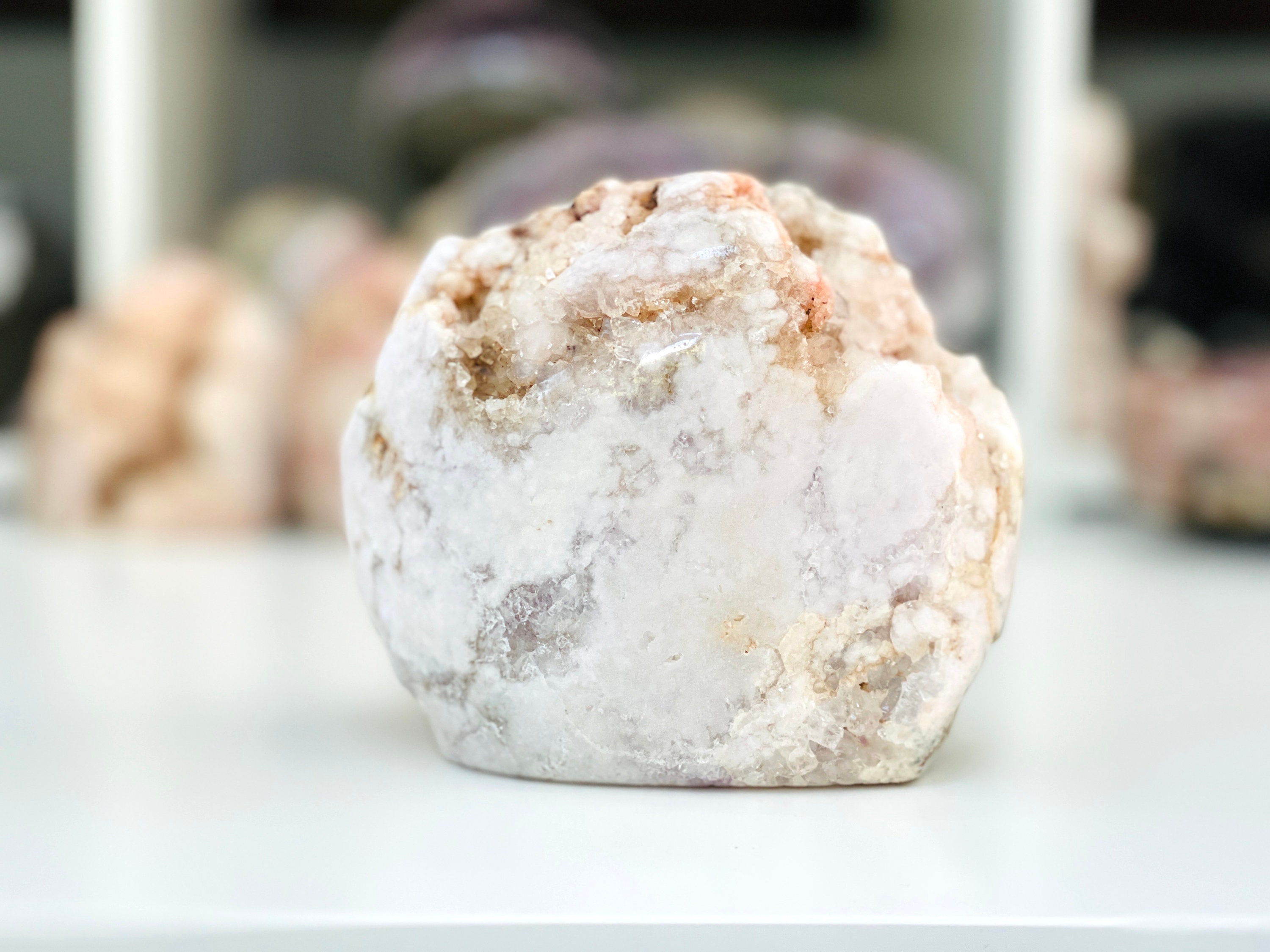 ピンクアメジスト ドゥルージー フリーフォーム：1.56kg 輝く