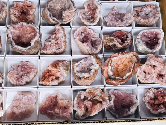 原石ピンクアメジストジオード：アルゼンチン産クリスタル（40～70mm