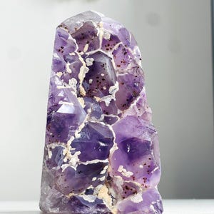 Agate Amethyst Druzy Tower: Healing Crystal Home Decor (132x67x64mm, 1.119kg)