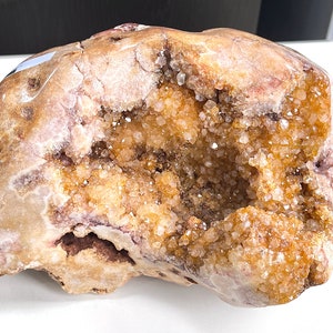 Ametista rosa, 4,6 kg Grande ametista rosa dorata Freefrom, ametista rosa semilucidata Freeform, esposizione di ametista rosa naturale Druzy