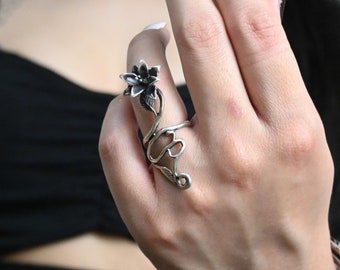 Oxidized Sterling Silver Flower Ring, Rajasthani Rava Work, Size 5 1/4