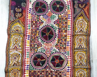 インドのアップリケ手刺繍の壁掛けグジャラート織物、ホーム