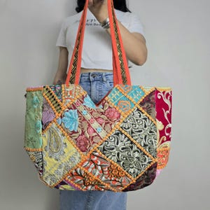 刺繍パッチワークトートバッグ - ハンドメイドラジャスタンボヘミアン 