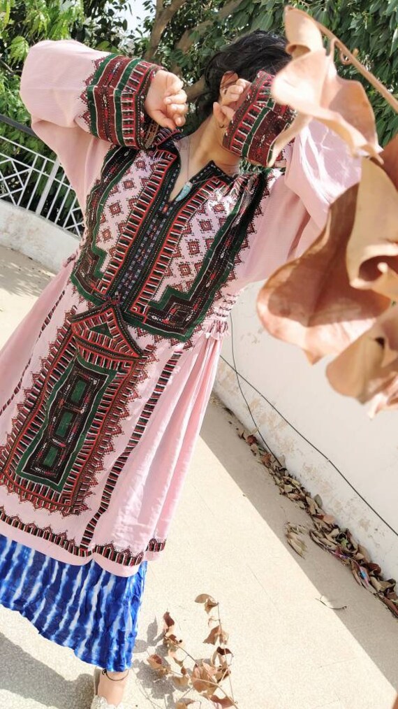 2000s Vintage Pink Afghan Traditional Handembroid… - image 2