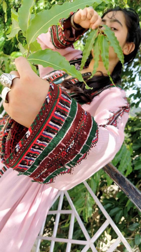 2000s Vintage Pink Afghan Traditional Handembroid… - image 6