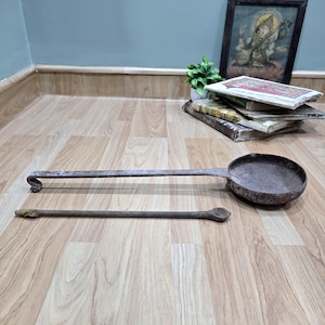 Antique Smelting Ladle Cast-Iron, Blacksmith Tool, Hand Forged Heavy Duty, Primitive, Vintage Indian Craftworker Iron Tool, 1&#39;8&quot; long Rustic
