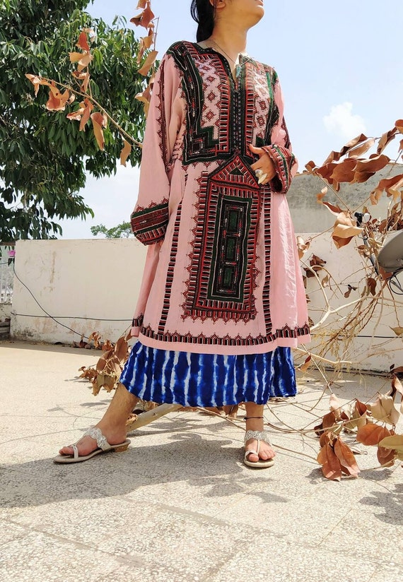 2000s Vintage Pink Afghan Traditional Handembroid… - image 1