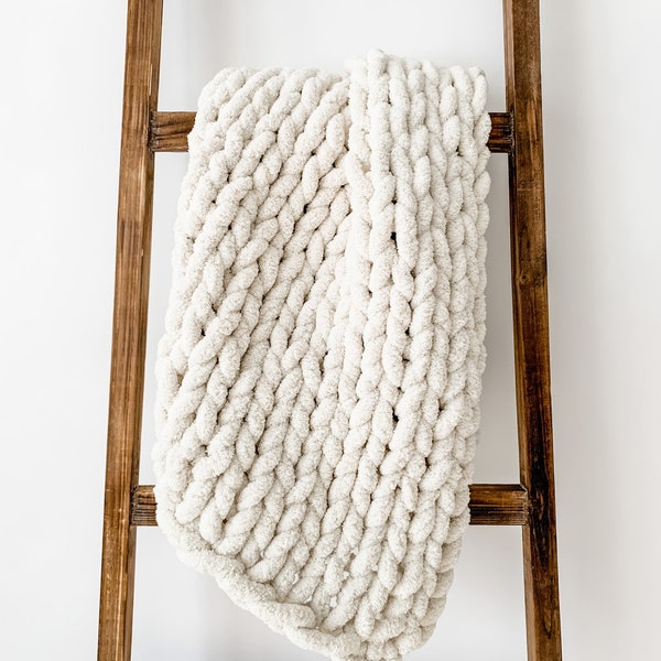 Oatmeal Chunky Knit Blanket  | Soft Chenille Hand-Knit Throw | Cozy Mother's Day Gift