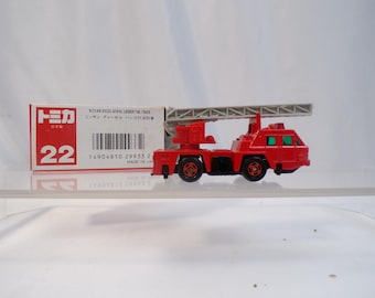 Tomy Tomica No. 22 Nissan Diesel Afrial Ladder Fire Truck 1-120 Scale Diecast (Japan-1987)