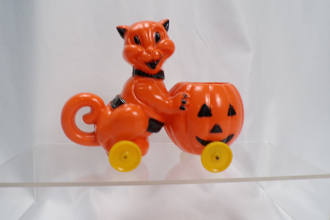 Rosbro Vintage Plastic Halloween Cat Pushing a Pumpkin Candy Dish ...
