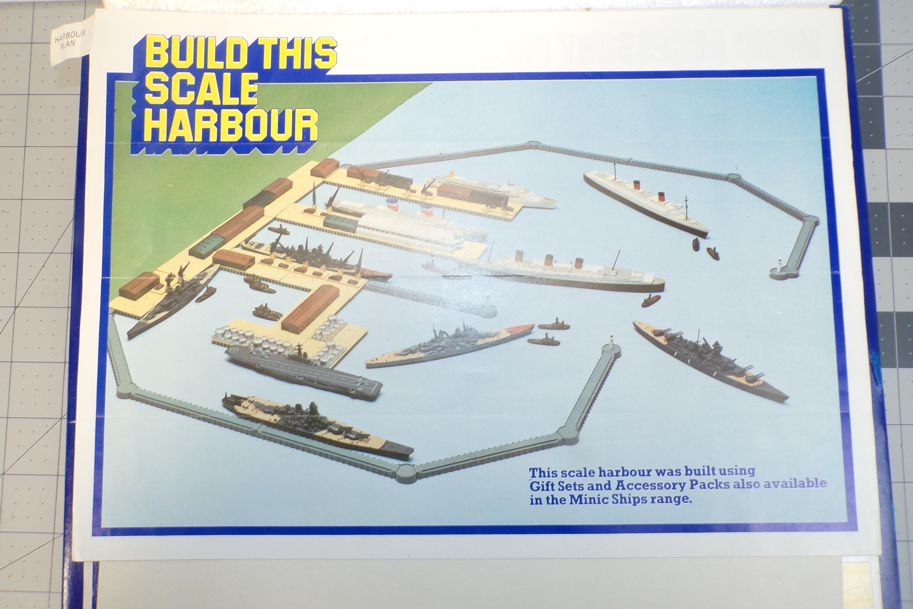 Hornby Minic Ships 1:1200 Scale Diecast Ocean Terminal Set M902 - Etsy