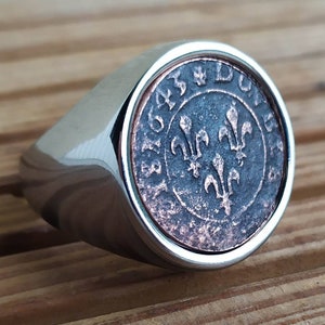 Anillo de sello auténtico de doble Tournois con moneda de Luis XIII en acero inoxidable, acabado muy bonito, hecho a mano.