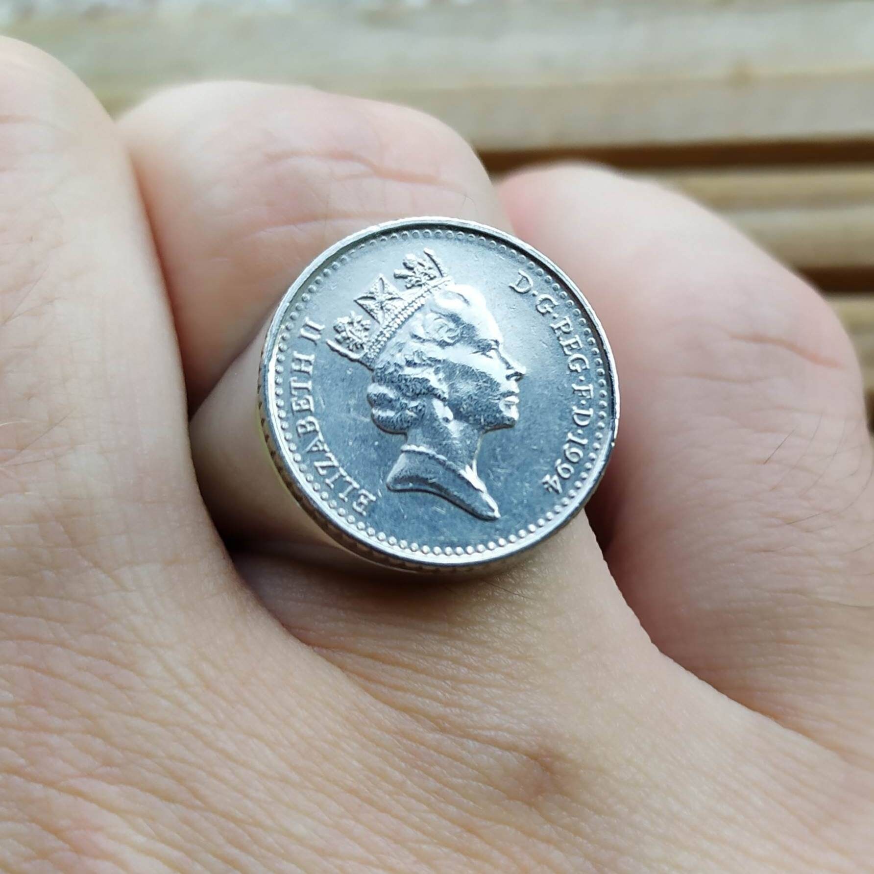 Signet Ring Genuine Cupronickel Coin 5p Elizabeth II Handmade - Etsy