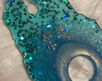 Blue/Teal Wine Butler