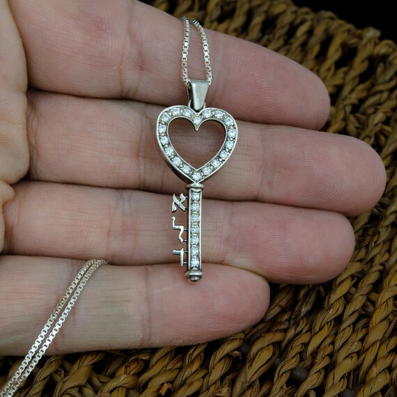 Kay jewelers sale key heart necklace