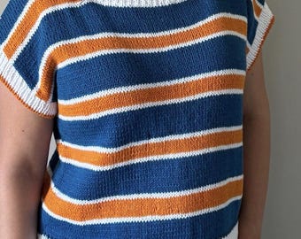 Wzór na dzianinę Mojo Tee: bezrękawnik w paski (wzór w formacie PDF)