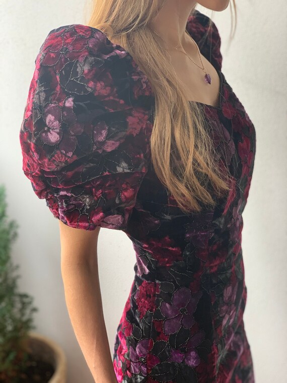 Velvet burgundy floral puff sleeve vintage dress (