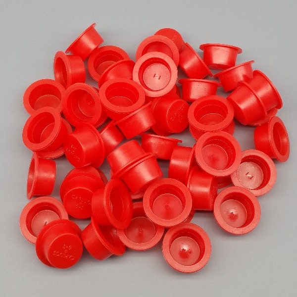 100pc Red Plastic Tube Plugs 9/16"