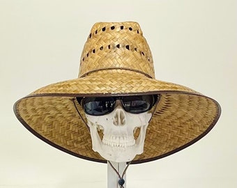 Mid-Size Gardening/Yard work Straw Hat, not big not small just the perfect size, brim size 4.3/4”in. The inside circumference about 24” in.