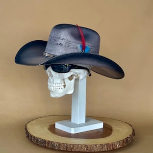 Bangora Grey Cowboy hat, proudly handmade in Mexico, with an elastic sweat bandana for a comfortable fit, with rain cover and real feather.