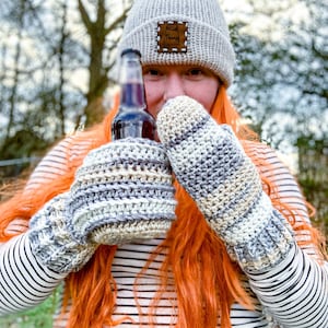 Drinking Mitt & Matching Mitten, Beer Cozy, Beer Mitt and Matching Mitten, Crochet Beer Bottle Cozy, Drink Holder Glove, Drink Mitten